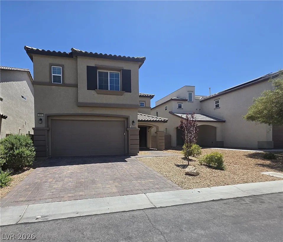 4 bed, 3.0 bath, 2615 sqft, $2,920 — Photo 3