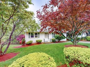 10 Briarwood Rd, Woburn, MA 01801