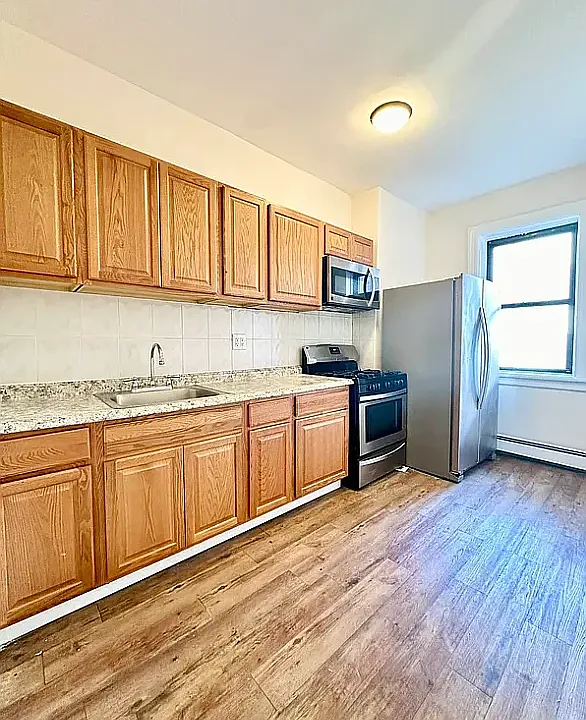813 Nostrand Ave #3