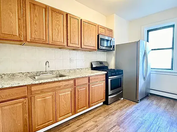 813 Nostrand Ave #3, Brooklyn, NY 11225