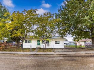 911 4th St N, Nampa, ID 83687