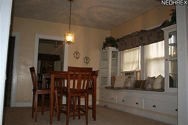4th image of 10100 Parkview Ave