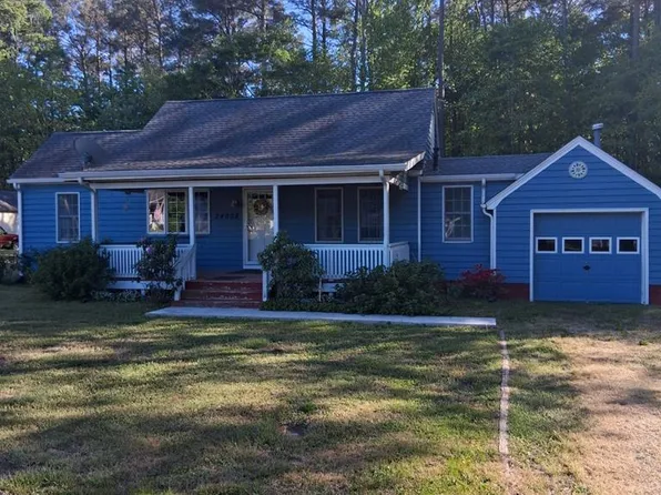 24008 Bennett St, Parksley, VA 23421