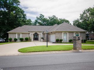 108 Southshore Dr, Maumelle, AR 72113