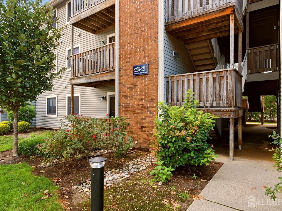 1st image of 5208 Ravens Crest Dr