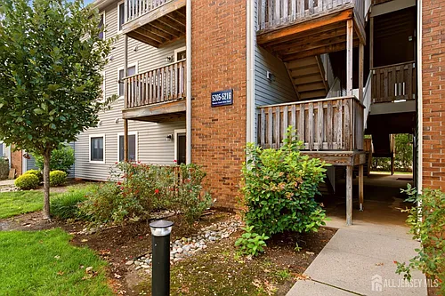 5208 Ravens Crest Dr Photo 1