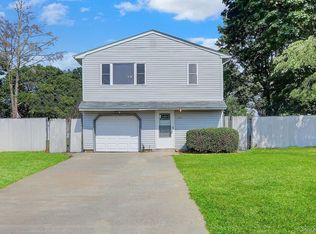 101 Miller Ave, Central Islip, NY 11722
