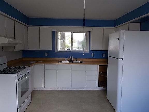 2nd image of 302 Borton Ave