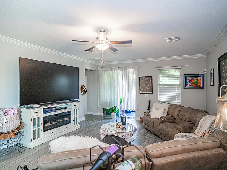 9882 Campanula Ct — Photo 3