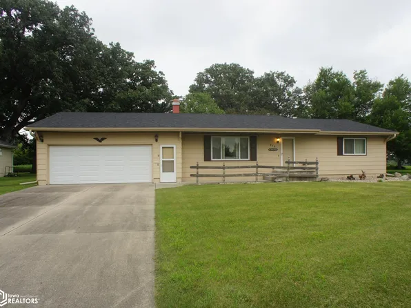 213 Bicentennial Ct, Webster City, IA 50595