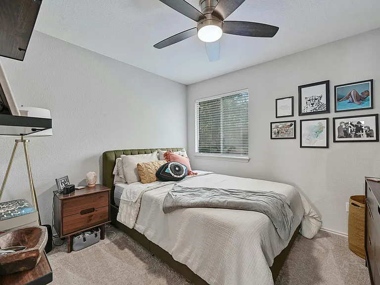 2213 Hazen Ln — Photo 25