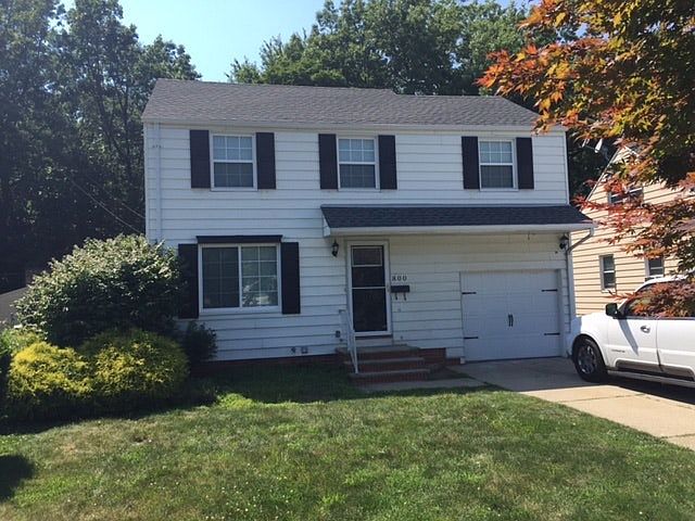 1st image of 800 E 254th St