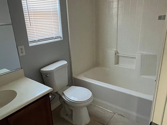 3rd image of 4752 Arroyo Seco Dr