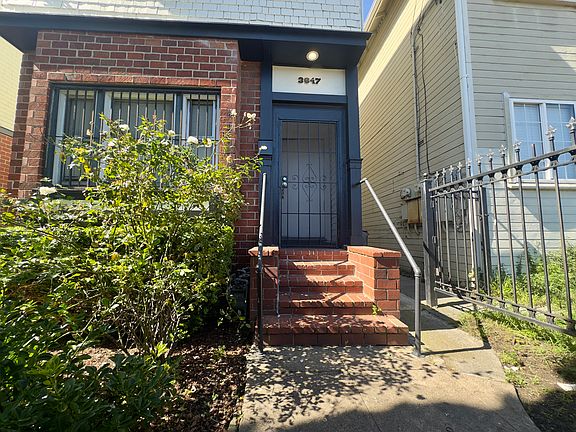 3rd image of 3647 West St