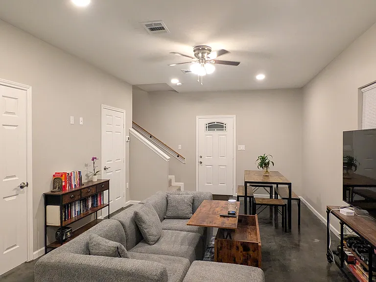 201 Davis St #SW — Photo 10