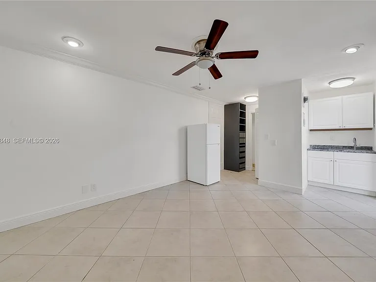 7600 SW 19th Ter #C — Photo 6