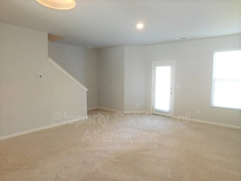 2633 Parrish Ct — Photo 7