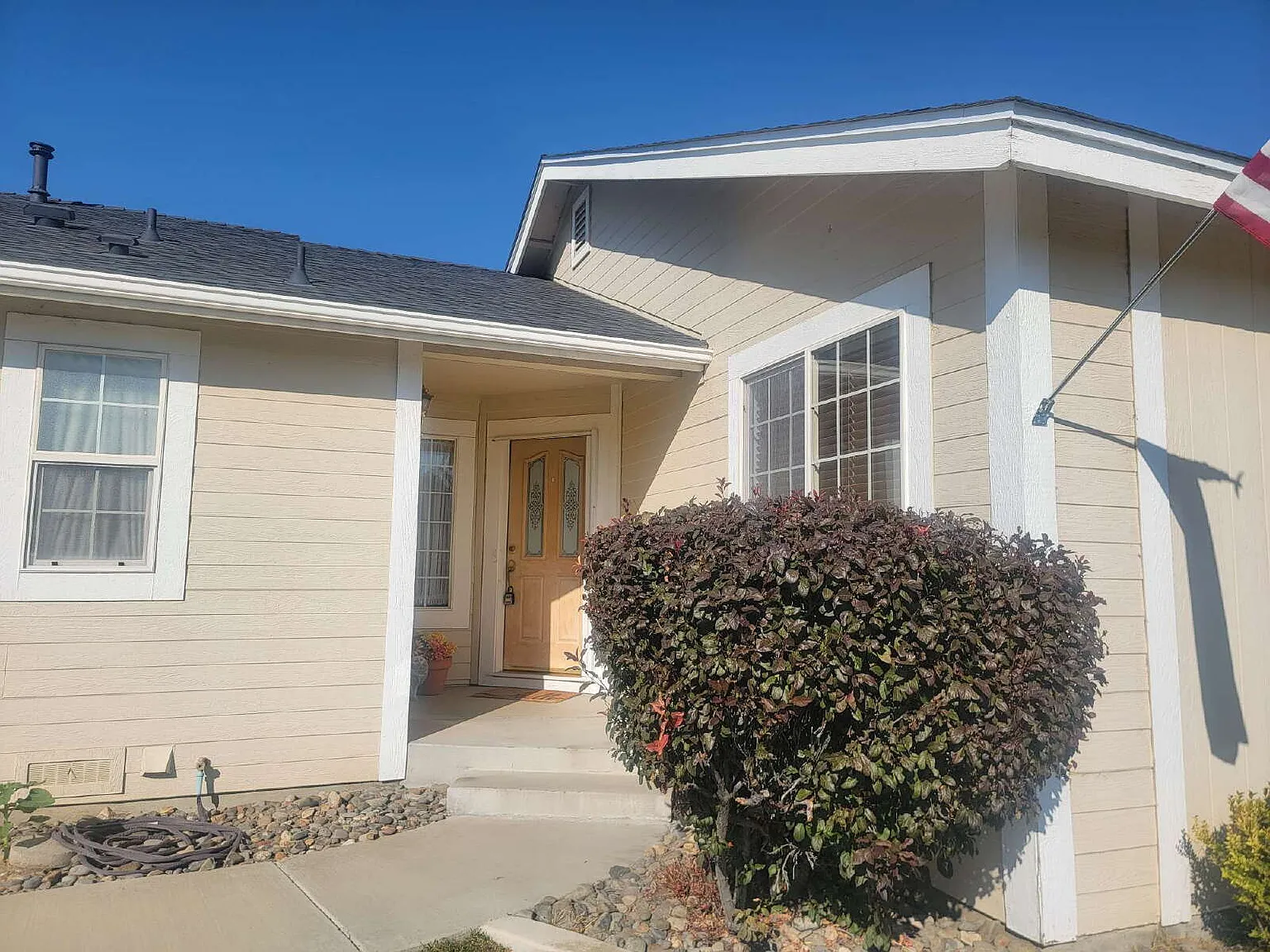 2 bed, 2.0 bath, 1488 sqft, $2,500 — Photo 1