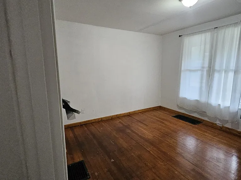 3209 Saratoga Ave #1 — Photo 21