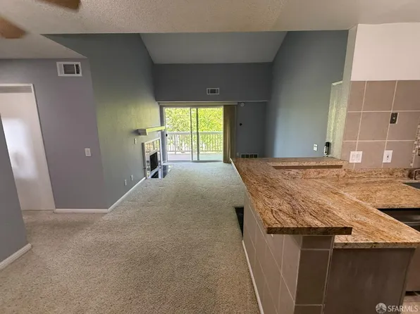 3660 Knollwood Ter APT 303, Fremont, CA 94536