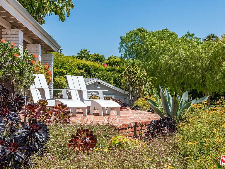 28901 Boniface Dr — Photo 6