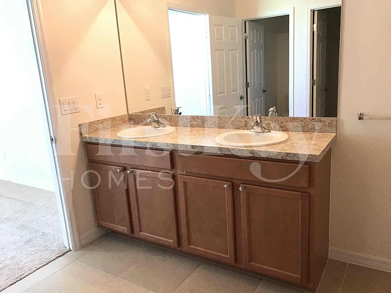 625 SW 25th Ter — Photo 20