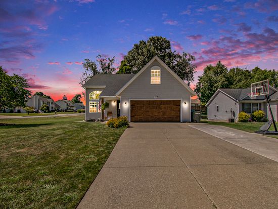 218 Black Cherry Ln, Battle Creek, MI 49015