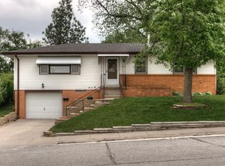 506 Trail Rdg, Council Bluffs, IA 51503