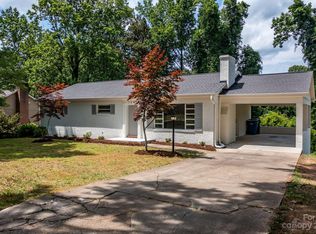 124 28th Avenue Dr NW, Hickory, NC 28601