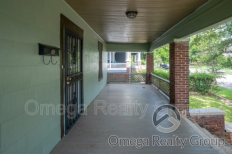 3 bed, 1.0 bath, 1706 sqft, $1,650 — Photo 4