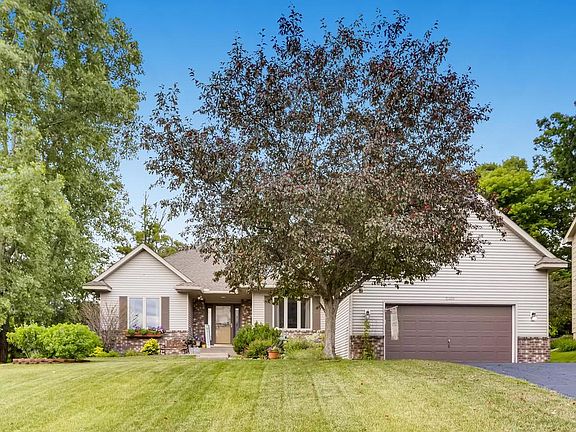 2nd image of 2301 Hillwood Dr E