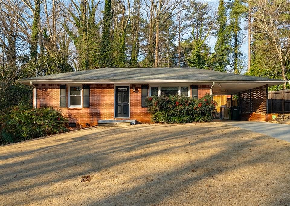 1st image of 1972 Clearwater Dr SE