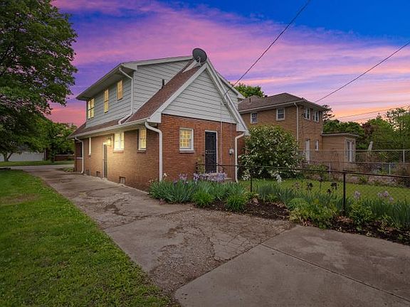 4th image of 2112 Poplar St