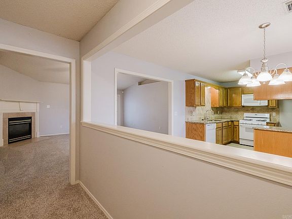 4th image of 3419 Forest Dr