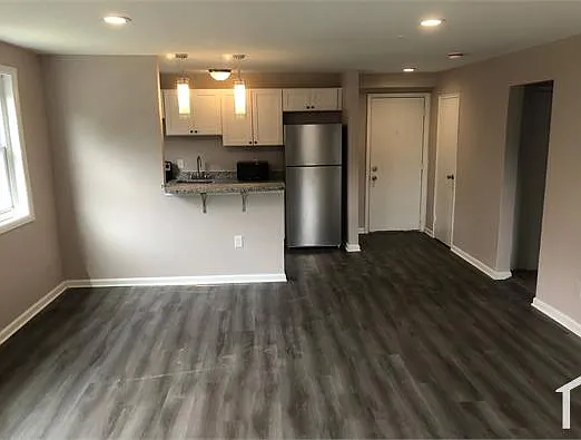 2 bed, 656 sqft, $1,513 — Photo 2