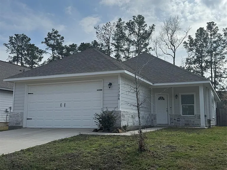 17706 Cedar Crest Dr — Photo 1