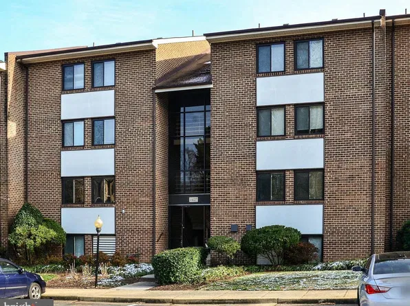 1429 Northgate Sq, Reston, VA 20190