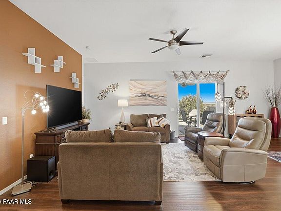 4th image of 6108 E Linwood Dr