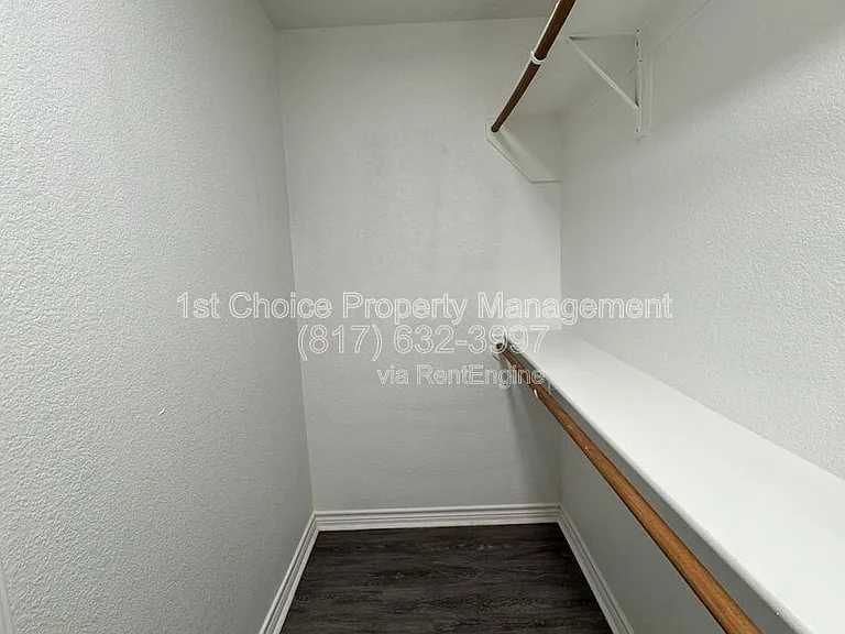 924 Marist Dr — Photo 19