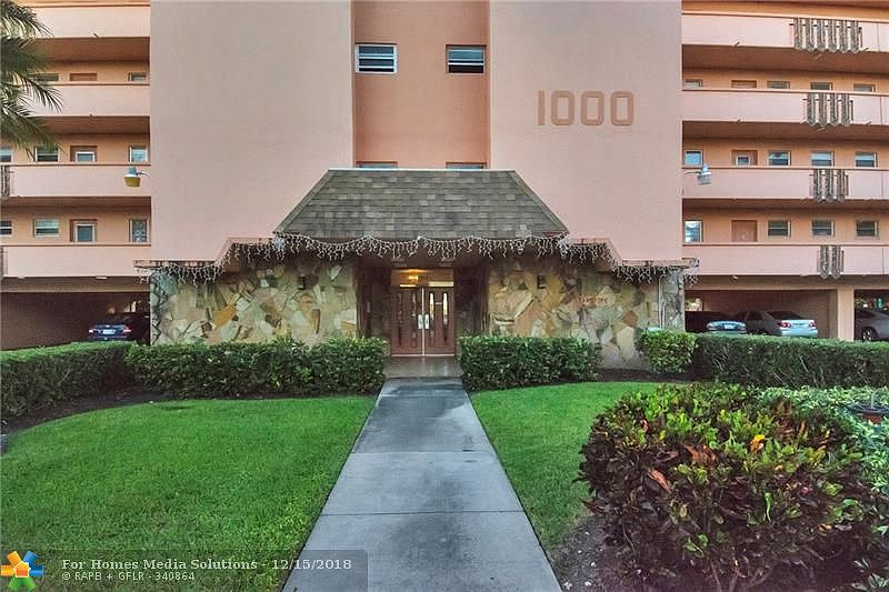 1st image of 1000 NE 14th Ave APT 308