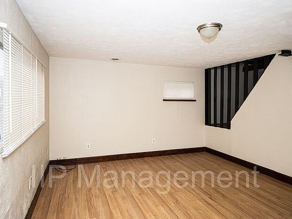 3rd image of 3704 Walton Ave #3706