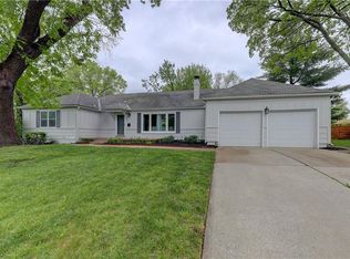 1004 W 96th Ter, Kansas City, MO 64114