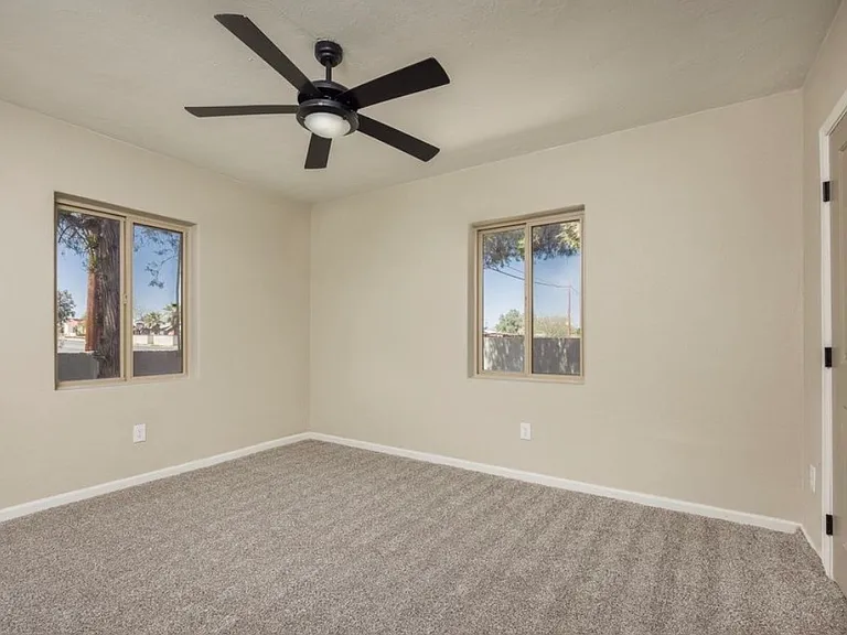 1700 E Grant Rd — Photo 9