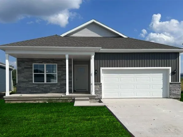 5140 168th St, Urbandale, IA 50323