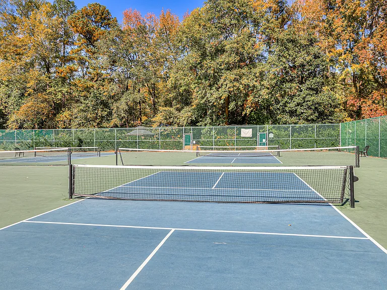Forest Hills Racquet Club — Photo 15