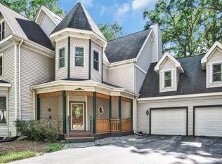 26920 S Balmoral Woods Dr, Crete, IL 60417