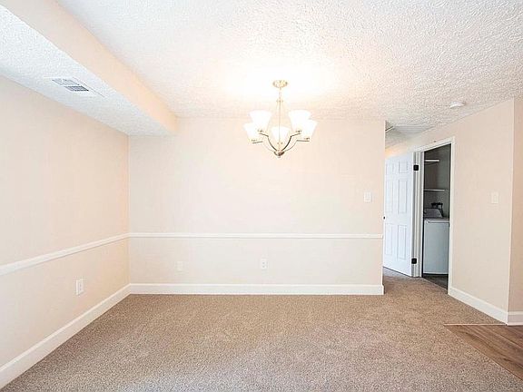 3rd image of 19505 Gunners Branch Rd APT G