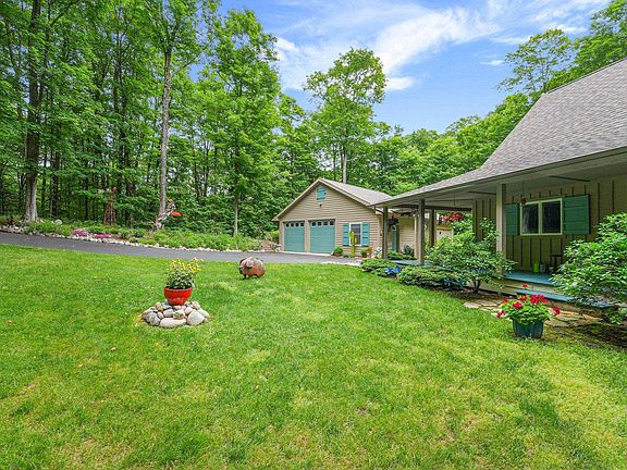 5th image of 5610 Woodland Ct