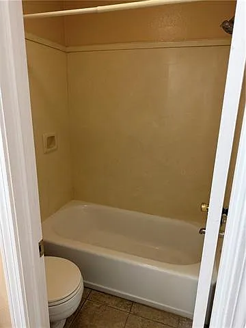 120 Houma Blvd #2 — Photo 8