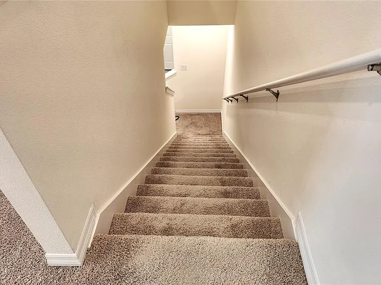 1241 Yellow Finch Dr — Photo 34
